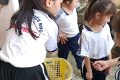 HỌC SINH LỚP 2A3 TRƯỜNG TIỂU HỌC VĨNH PHONG 1 TỰ TAY LÀM THIỆP TẶNG MẸ NHÂN NGÀY PHỤ NỮ VIỆT NAM 20/10