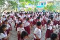 HỌC SINH TRƯỜNG TIỂU HỌC VĨNH PHONG 1 HĂNG HÁI TẬP THỂ DỤC GIỮA GIỜ VỚI BÀI VÕ NHẠC SỐ 2 VOVINAM